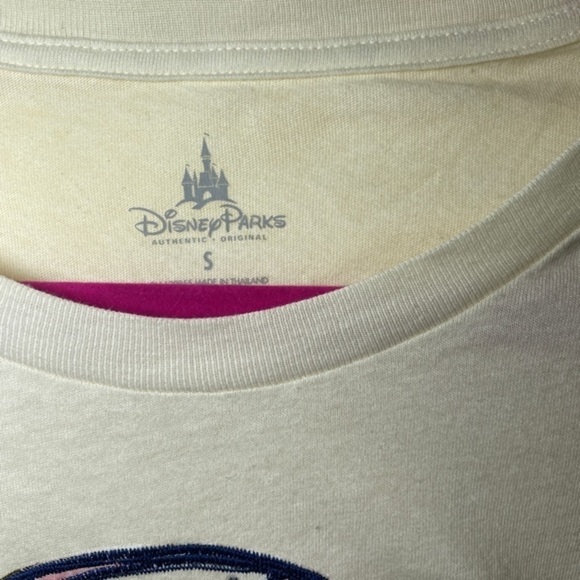 𝅺DISNEY Parks Minnie gone surfing shirt size-S‎ - Picture 5 of 5